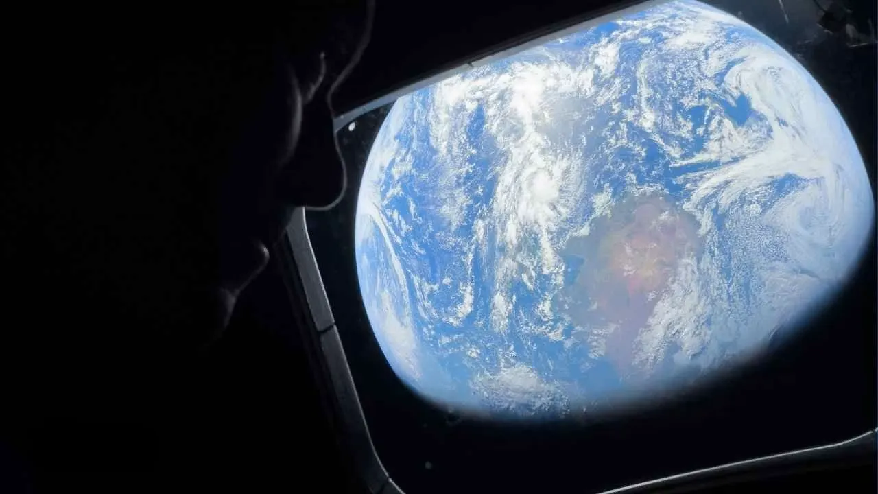Nasa artemis ii görevinde orion uzay aracından iphone 17 pro max ile çekilen ilk fotoğraf
