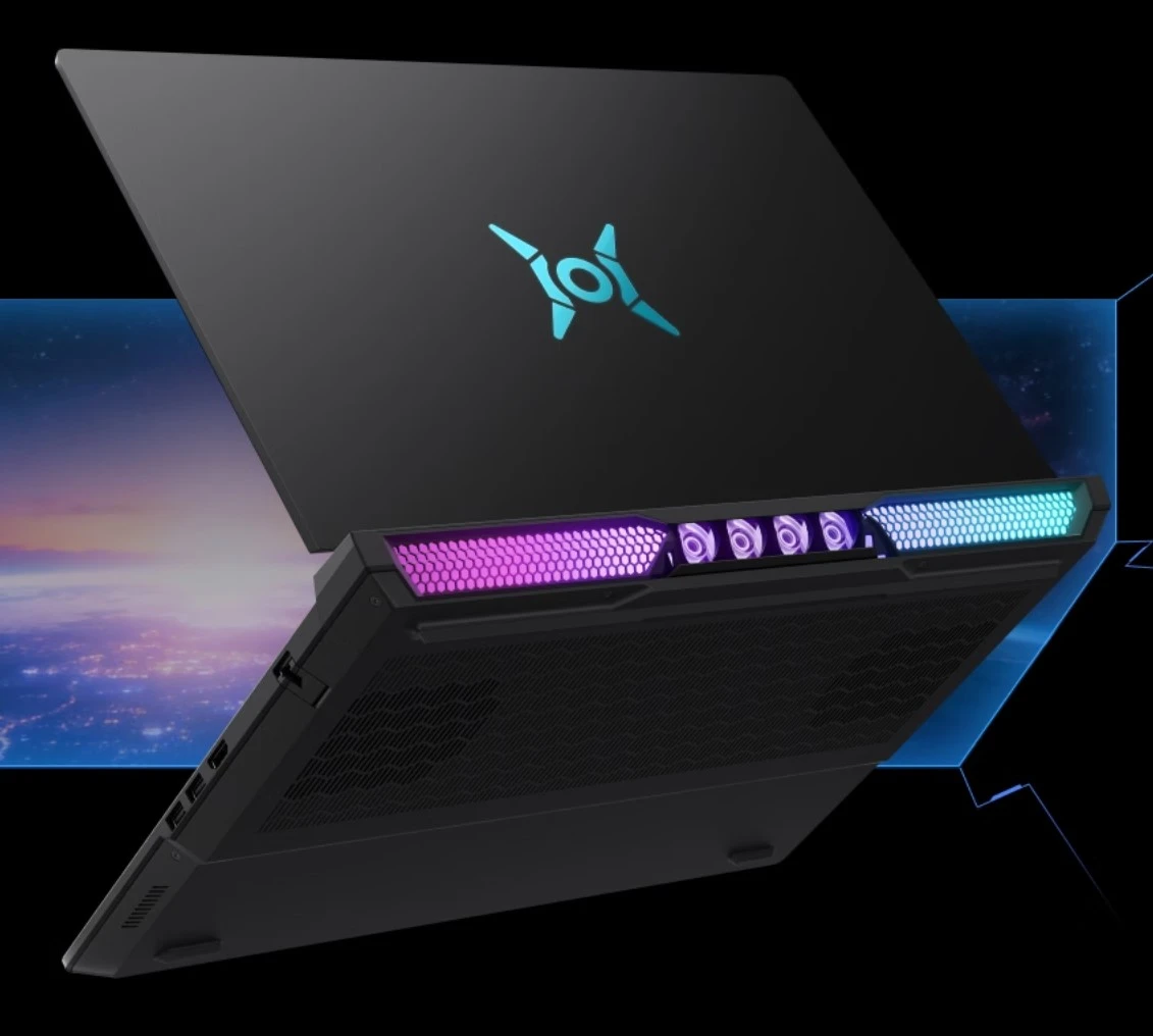 Honor win h9 gaming laptop modelinin arka panelinde yer alan rgb aydınlatmalı geniş hava tahliye ızgaraları ve soğutma donanımı.